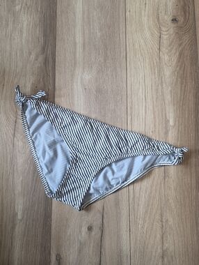 MALIA MILLS Striped Tie-Side Bikini Bottoms 8